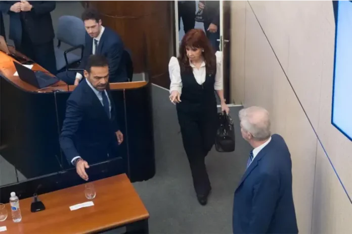 Cristina Fernández declara ante la justicia Cristina Fernández declara ante la justicia