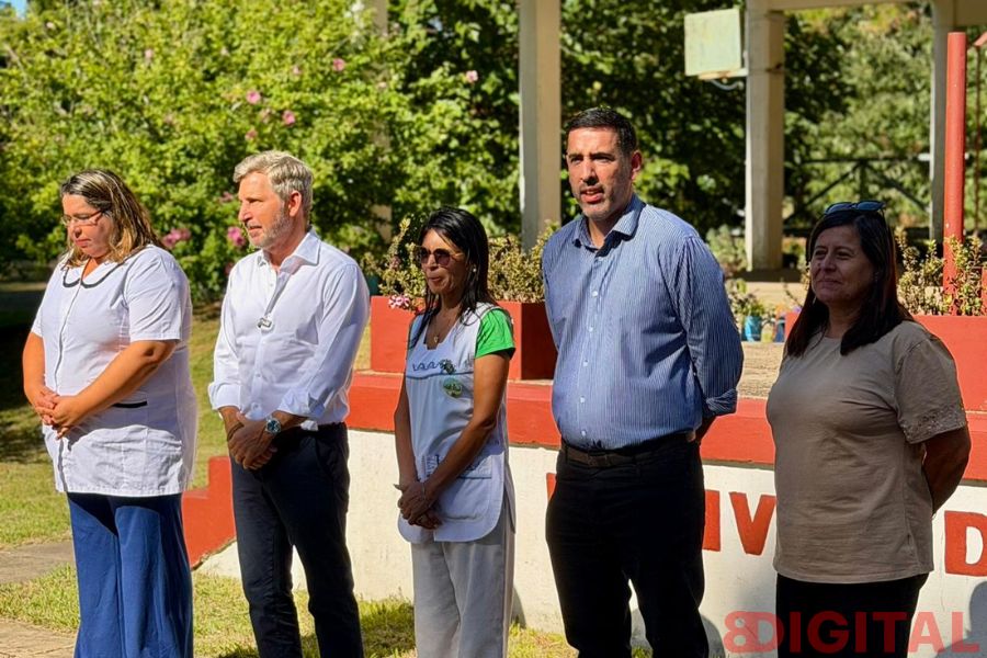 Frigerio inauguró el ciclo lectivo en Villa Paranacito y destacó el valor de educar en las islas. Foto: La Voz Isleña (Gabriel Cañete)
