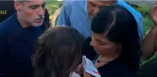 Esmeralda apareció cerca de su casa.