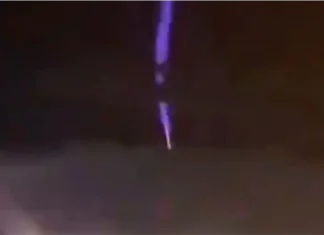 Un raro fenómeno “Blue Jet” iluminó el cielo de Tucumán. Foto: Redes