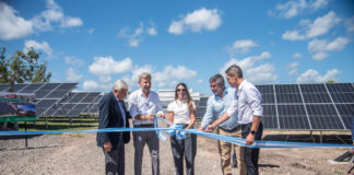 Frigerio inauguró el parque solar del frigorífico Fepasa en Concepción del Uruguay. Foto: (GPER)