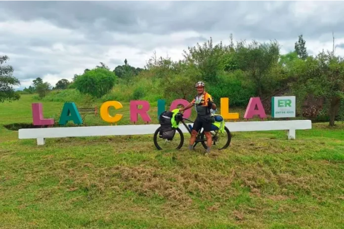Un entrerriano pedaleó 1.500 kilómetros para cumplir la promesa que le hizo a su madre. Foto: Mis noticias