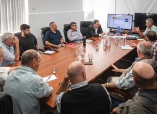 El gobierno y ruralistas acuerdan acciones conjuntas para mejorar caminos de la producción Mejorar caminos de la producción. Foto: (GER)