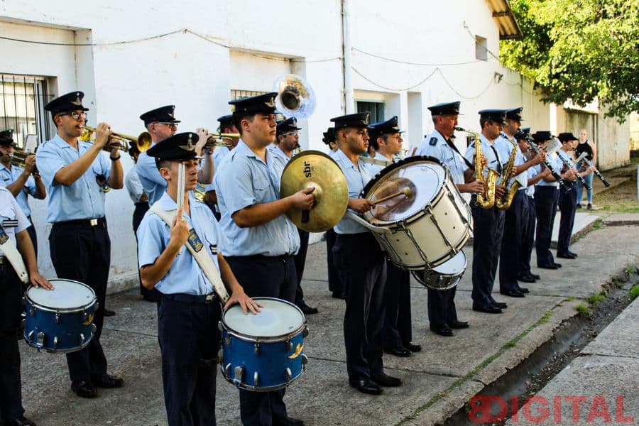 Emotivo acto por Malvinas en la E.E.T. N°3 Candelaria. Foto: Ocho Media