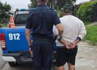 Un hombre fue apuñalado y hay un detenido. Foto: (PER)