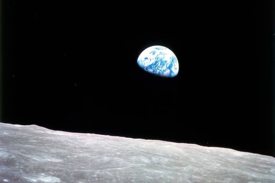 Foto tomada a bordo del Apolo 8 en 1968 por el astronauta Bill Anders (NASA)