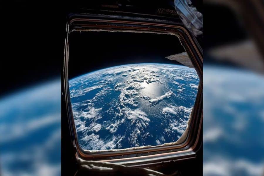 Reid Wiseman capturó la primera imagen completa de la Tierra desde Orión durante Artemis II, mostrando auroras y luz zodiacal (NASA)