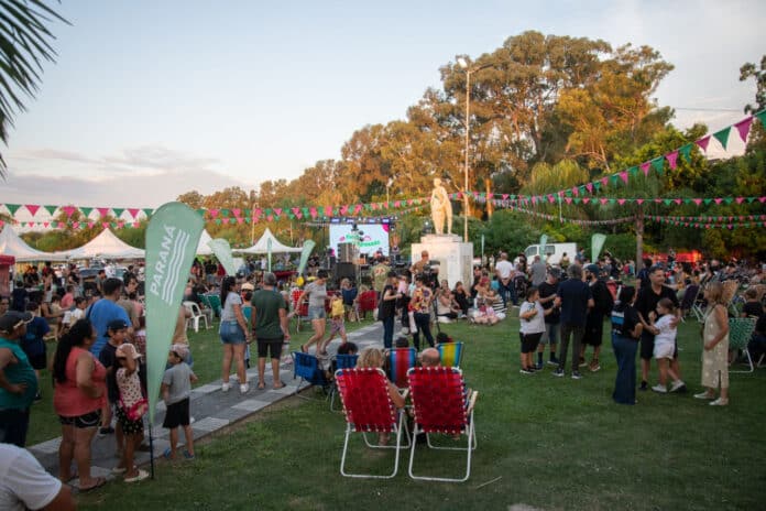 9ª Fiesta de la Empanada de Pescado en Paraná. Foto: (MdP)