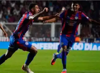 Manuel Insaurralde celebra su gol para el 1-0 de San Lorenzo. Foto: Emma Fernández / Clarín