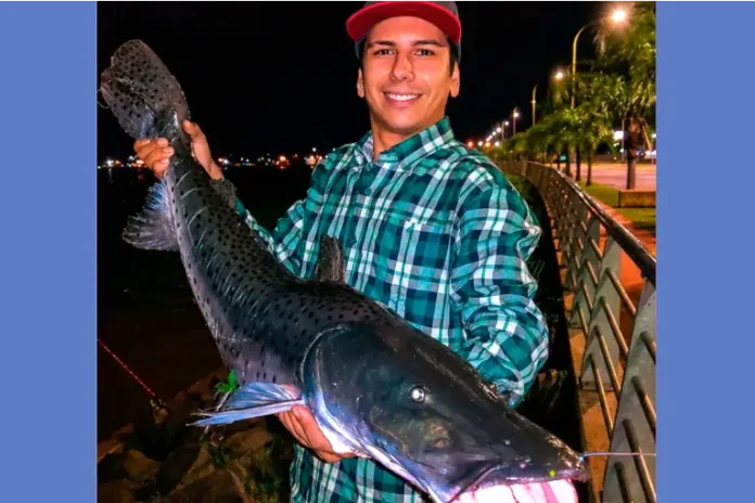 Capturan un surubí de 12 kilos en el río Paraná. Foto: (Redes).