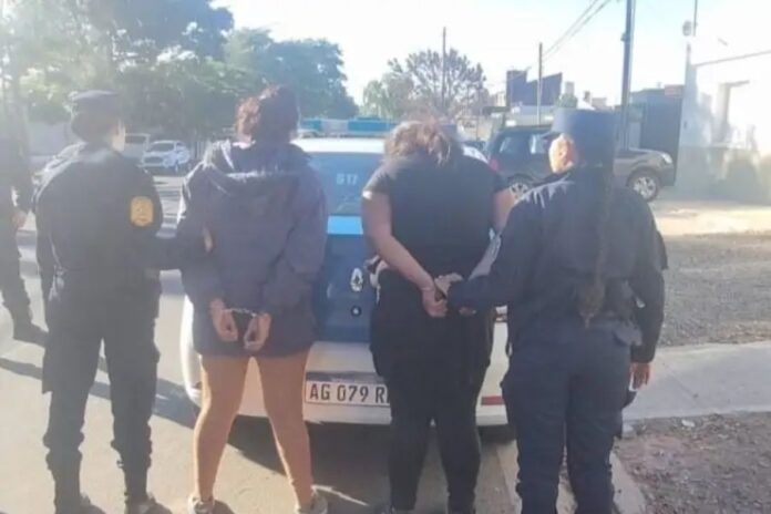 Una mujer resultó herida tras una pelea entre varias mujeres. Foto: (PER). Una mujer resultó herida tras una pelea entre varias mujeres. Foto: (PER).