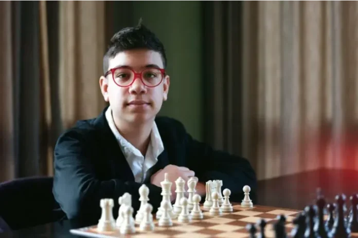 Faustino Oro se convirtió en Gran Maestro de ajedrez. Foto: (NA).