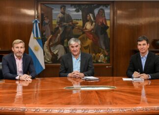 Frigerio se reunió con Caputo y demás funcionarios.