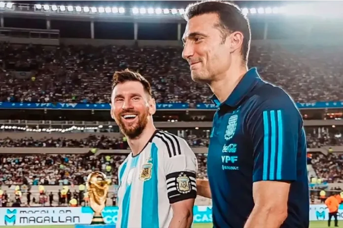 Scaloni y Messi.