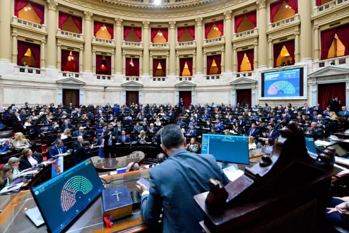 Diputados aprobó la Ley Hojarasca impulsada por Sturzenegger. Diputados aprobó la Ley Hojarasca impulsada por Sturzenegger.
