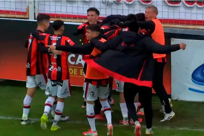 Patronato venció a Chacarita. Foto: (LPF Play).