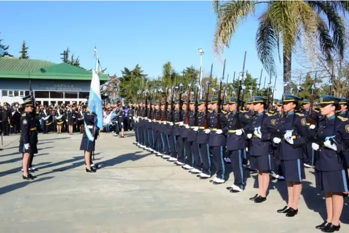 Cadetes de la Policía de Entre Ríos.