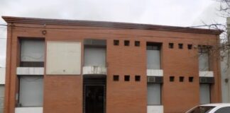 Allanaron una clínica de San Salvador.