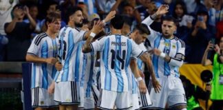 Argentina goleó 3-0 a Islandia.