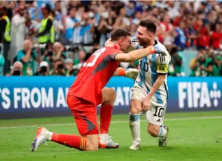 Lionel Messi y Dibu Martínez