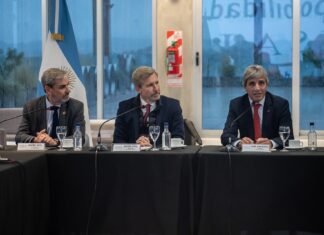 Frigerio recibió a Caputo en Paraná. Foto: (GER).