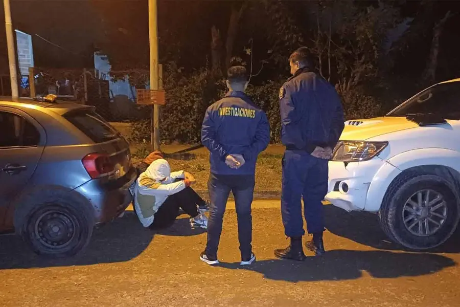 Detuvieron en San Benito a dos hombres que vendían armas de fuego. Foto: PER.