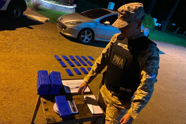 Prefectura secuestró más de 27 kilos de droga.