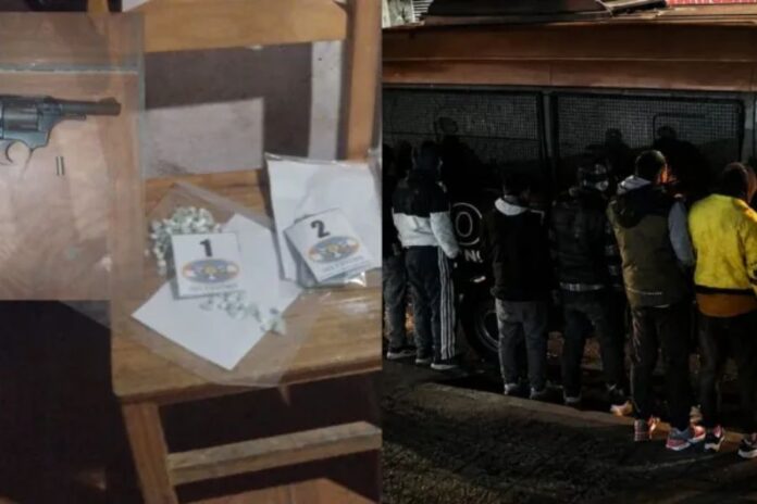 Secuestraron más de 50 gramos de cocaína en barrio El Morro de Paraná. Secuestraron más de 50 gramos de cocaína en barrio El Morro de Paraná.