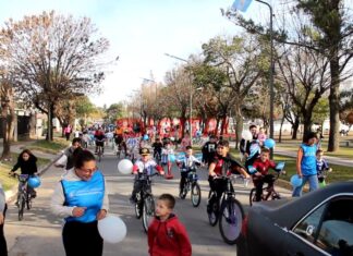 "Paseo sobre Ruedas" en Colonia Avellaneda. Foto: Elochodigital.