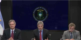 El ministro Caputo presentó el plan financiero hasta 2027