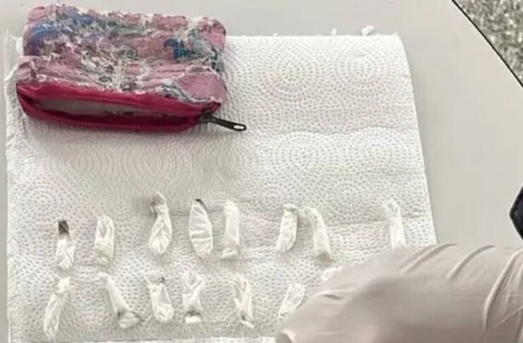 En total, había 71 envoltorios de cocaína. Foto: Policía Córdoba.