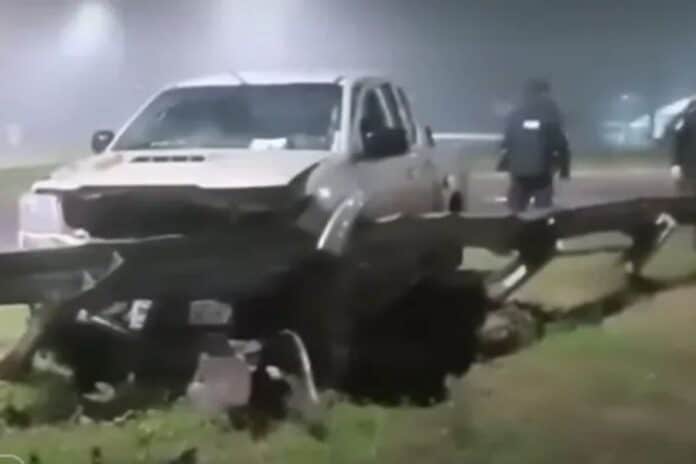Conductor con alcoholemia chocó contra un guardarrail en el acceso a Villaguay.