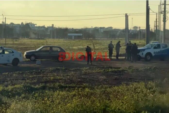 Auto robado y abandonado en San Benito. Auto robado y abandonado en San Benito.