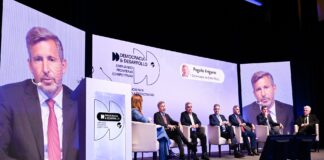 Frigerio: “En Entre Ríos estamos haciendo reformas que durante décadas se prometieron y nunca se concretaron” Frigerio participó del ciclo Democracia y Desarrollo.