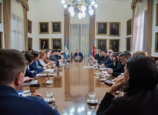 Frigerio reunió a su gabinete para definir acciones.