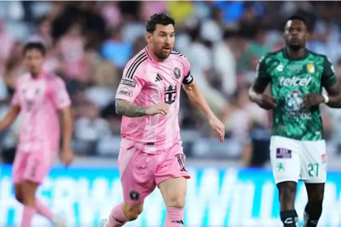 Messi volvió al fútbol tras la muerte de su padre