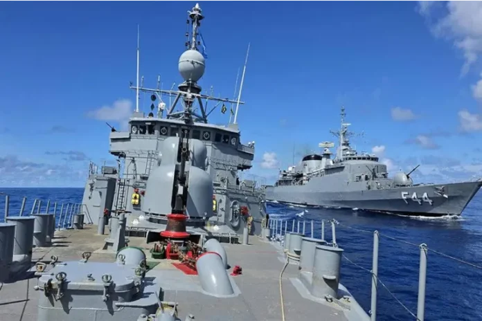 El Gobierno autorizó por DNU el ingreso de tropas extranjeras y la participación de militares argentinos en ejercicios internacionales El Gobierno autorizó por DNU el ingreso de tropas extranjeras y la participación de militares argentinos en ejercicios internacionales