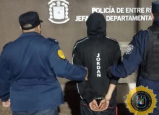 Violó una restricción e intimidó a su expareja. Foto: (PER).
