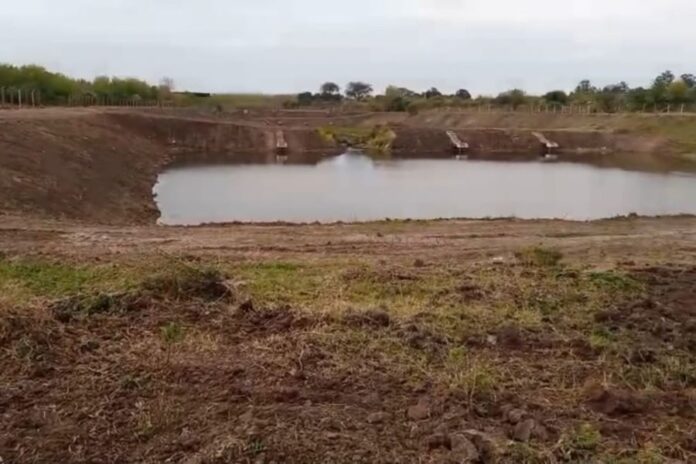 El Gobierno provincial finalizará la obra tratamiento cloacal de Colonia Avellaneda.