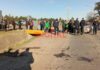 Un joven cayó a una cuneta en el ingreso a San Benito. Foto: Redes.