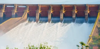 Abrieron el vertedero de la represa Itaipú. Foto: Itaipu Binacional - Paraguay