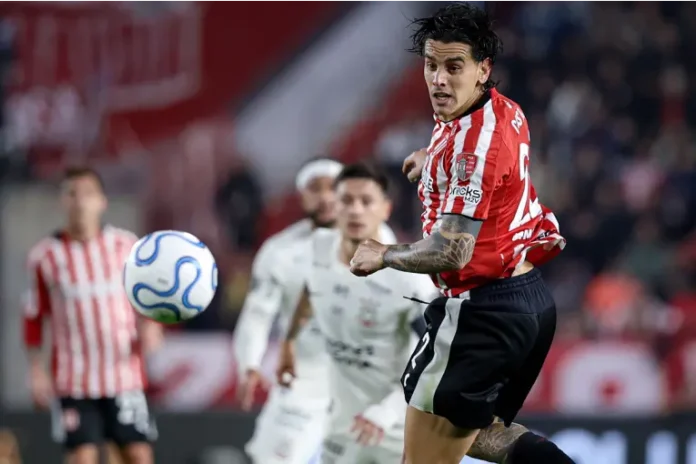 Estudiantes empató 1-1 con Corinthians. Foto: X oficial de Estudiantes.