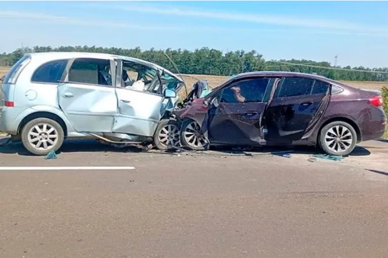 Tragedia sobre la Ruta 12. Foto: Clarín.