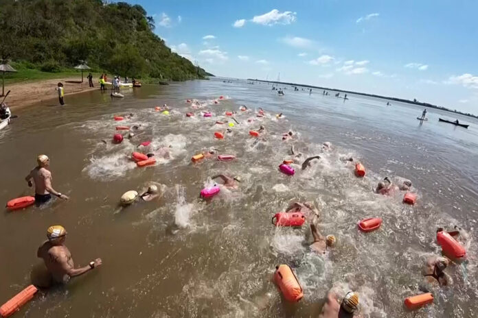 El río Paraná en una nueva edición de la Travesía. Foto: (MdP).