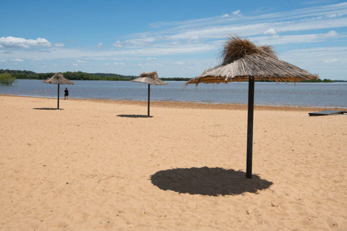 La playa del Thompson en Paraná. Foto: (MdP).