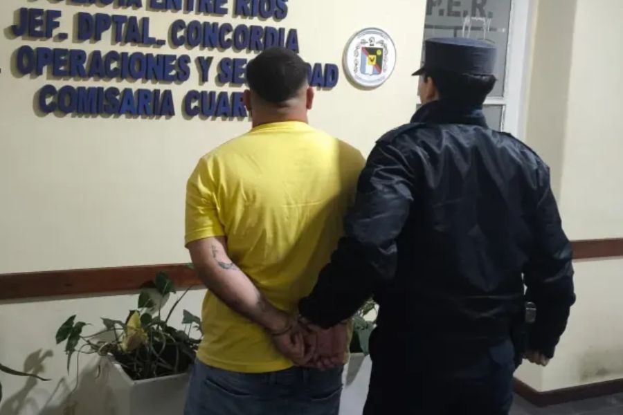 Conductor alcoholizado chocó autos estacionados, intentó escapar y fue detenido en Concordia