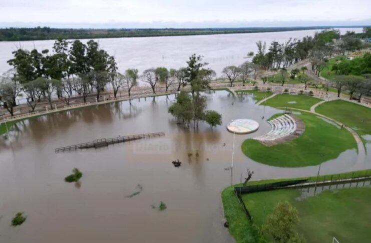 Repuntó el río Uruguay por las lluvias en el norte. Foto: Diario Río Uruguay.