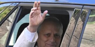 El papa León XIV recibió el alta médica tras cinco días internado por una cirugía pulmonar El papa León XIV recibió el alta médica.