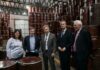 Frigerio entregó el certificado del RINI a una exportadora de miel y legumbres de Paraná. Foto: (GdER).