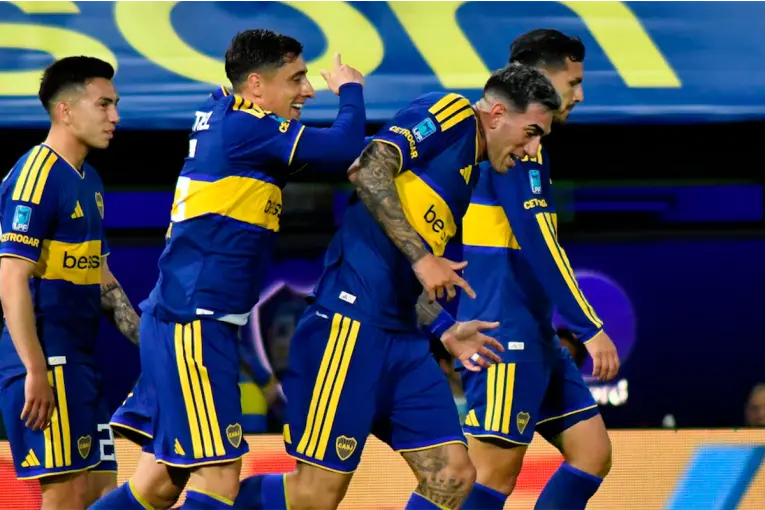 Boca goleó 3-0 a Unión.